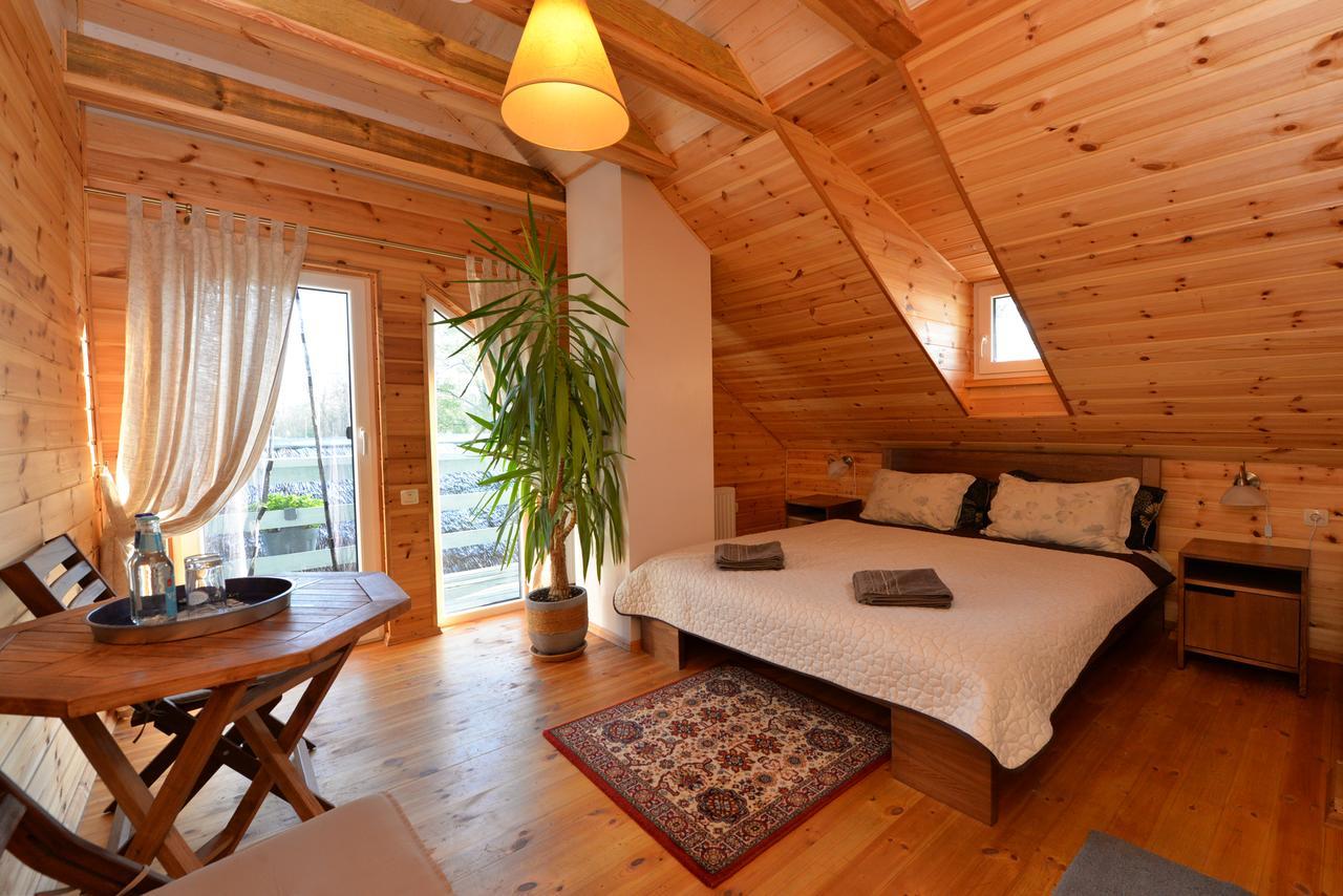 Bed and Breakfast Zuvienes Pasiure Rubikiai Экстерьер фото